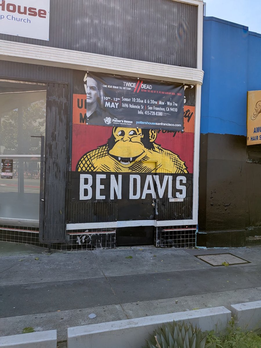 ac9's tweet photo. I've sent polite email to https://t.co/R8EsaMi5mM asking them to remove their poster blocking the Ben Davis mural. https://t.co/zsETzpTZLy