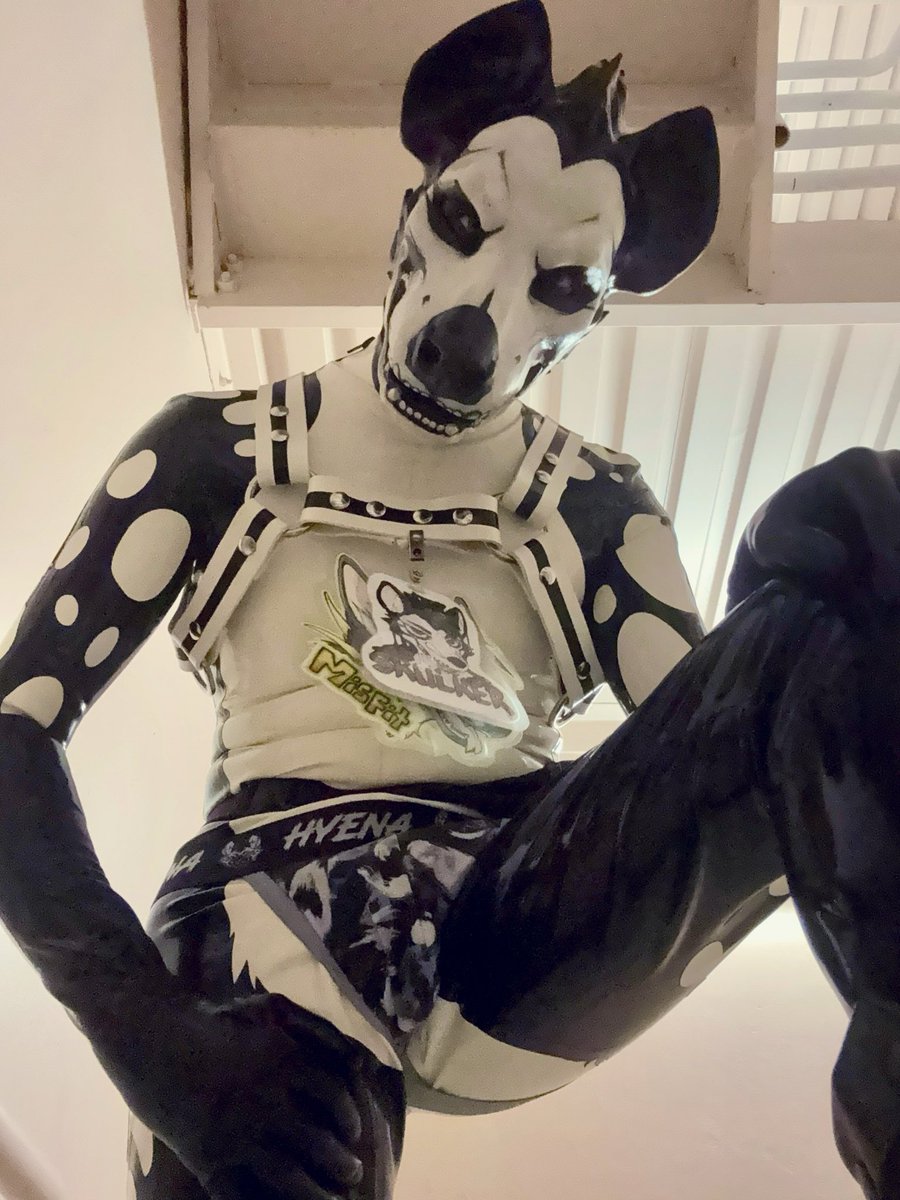 Skulker Yeen tweet media