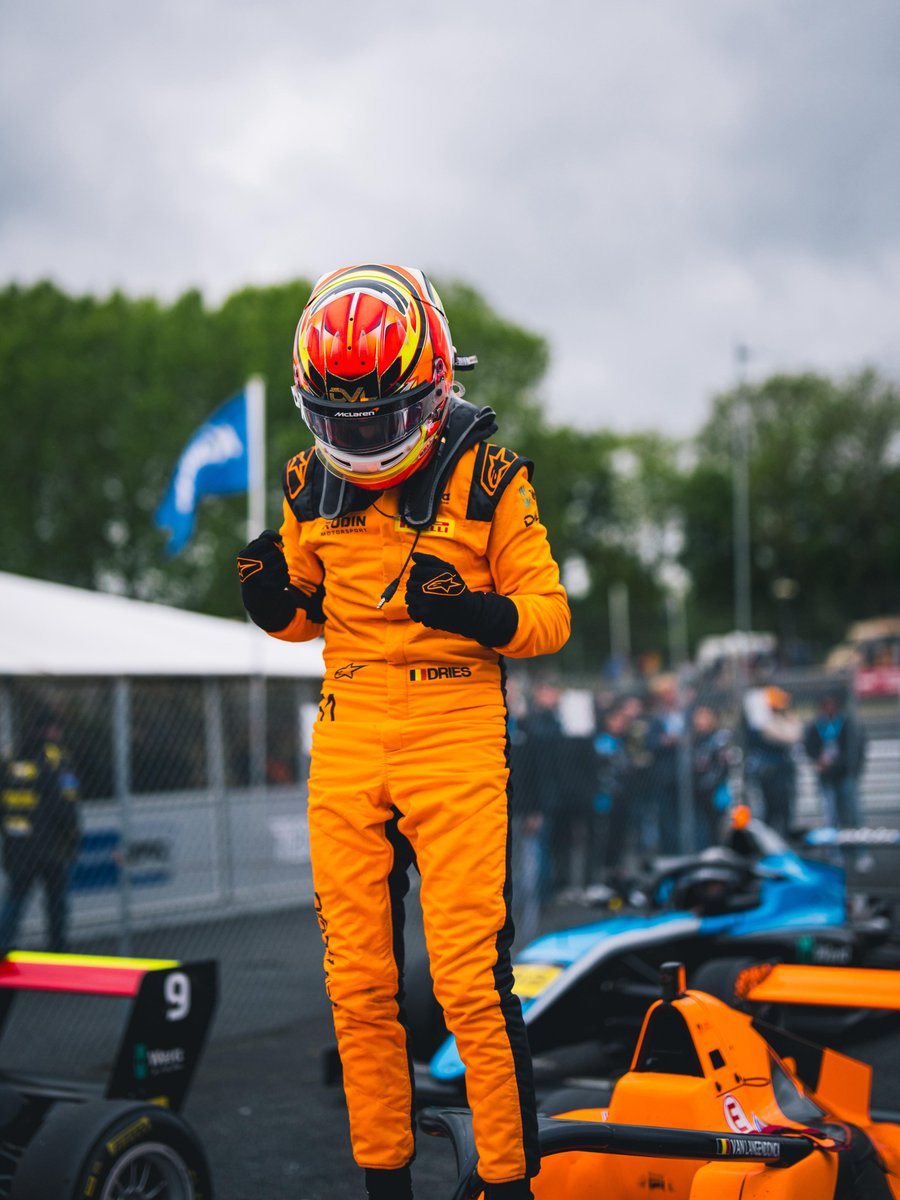 YES DRIES 👏👏👏

An incredible victory for Dries in round 2 of the British F4 💪

#McLarenF1