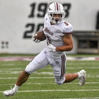 CollegeFBonX's tweet photo. Andy Isabella was a beast at UMass from 2015-2018. He is the schools all time leader in receiving yards with 3,526 and 2nd in receiving touchdowns with 30. https://t.co/Zu6pGfsZQU