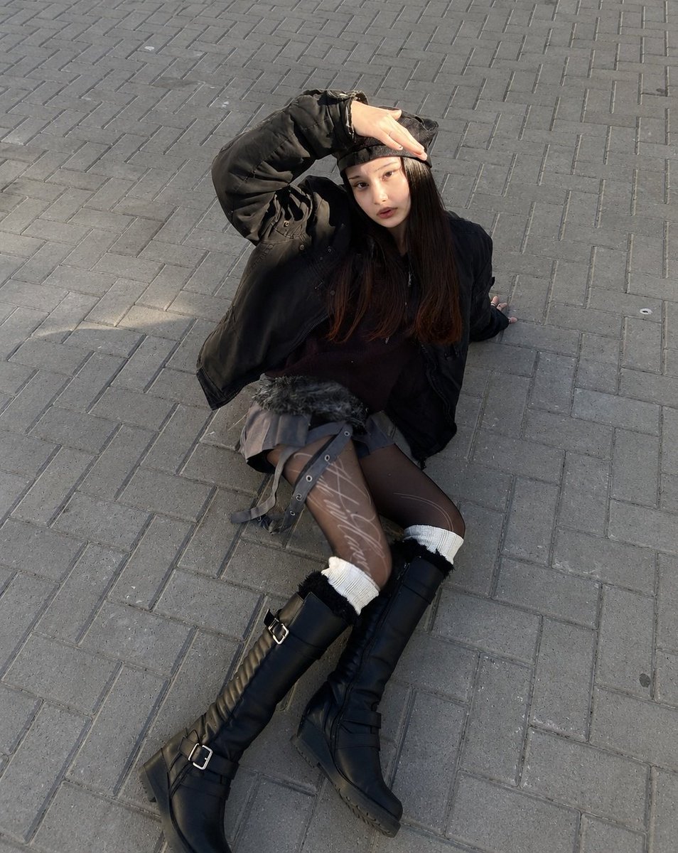 loli | 🪭 tweet media