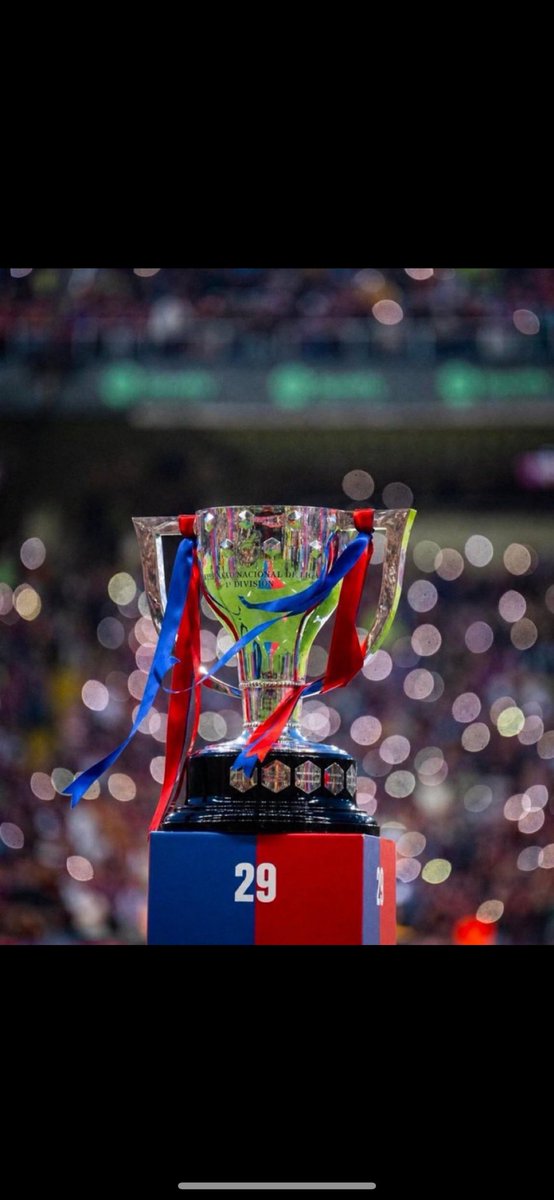 1hfc911's tweet photo. الف مبروك للبرشلونيين تحقيق الدوري الإسباني رقم 29💙❤️ #ريال_مدريد_برشلونه https://t.co/MmL4DcrldN