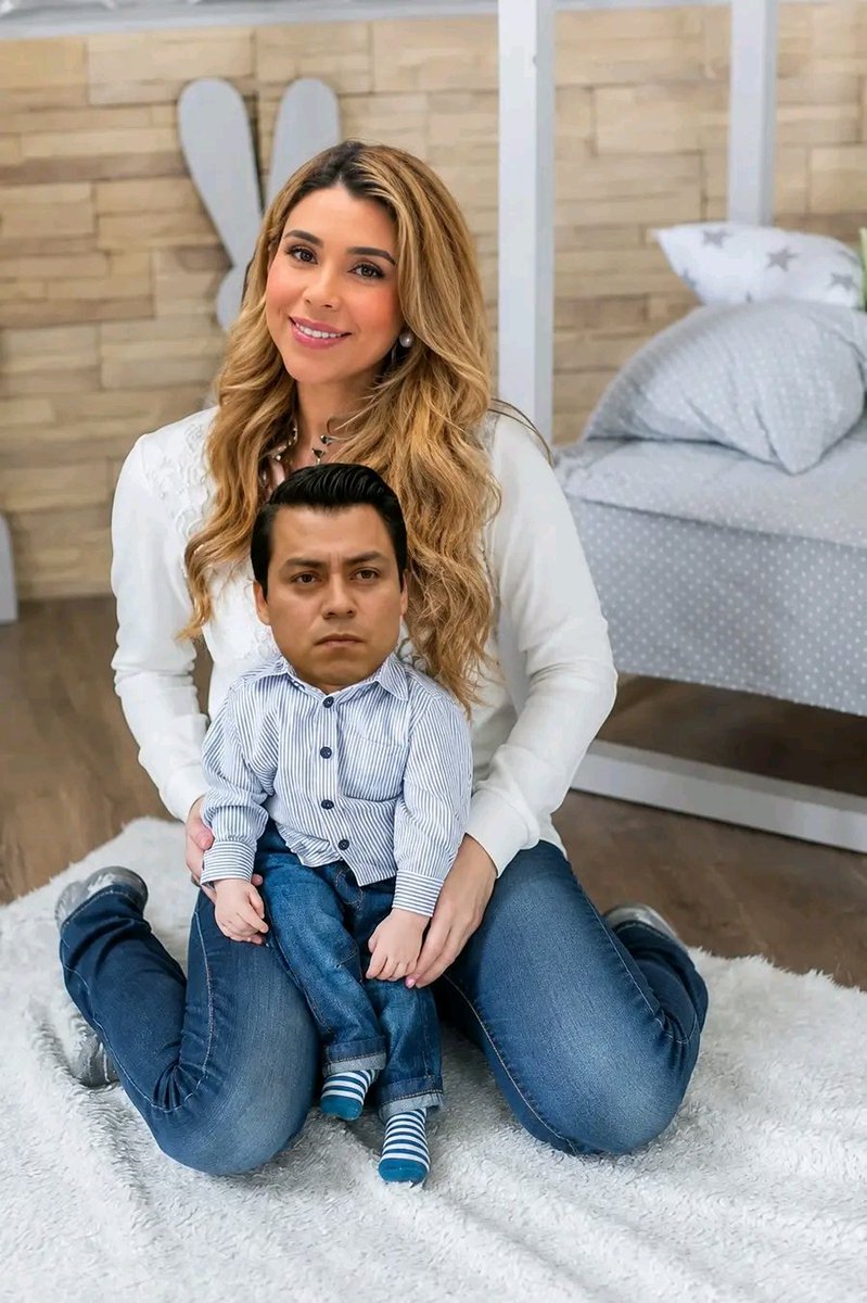 TheTuddor's tweet photo. Feliz día de las madres diputada @Villabull. 
Lástima que esos hijos le salieron rebeldes y sin 🧠. https://t.co/m5qIicohEz