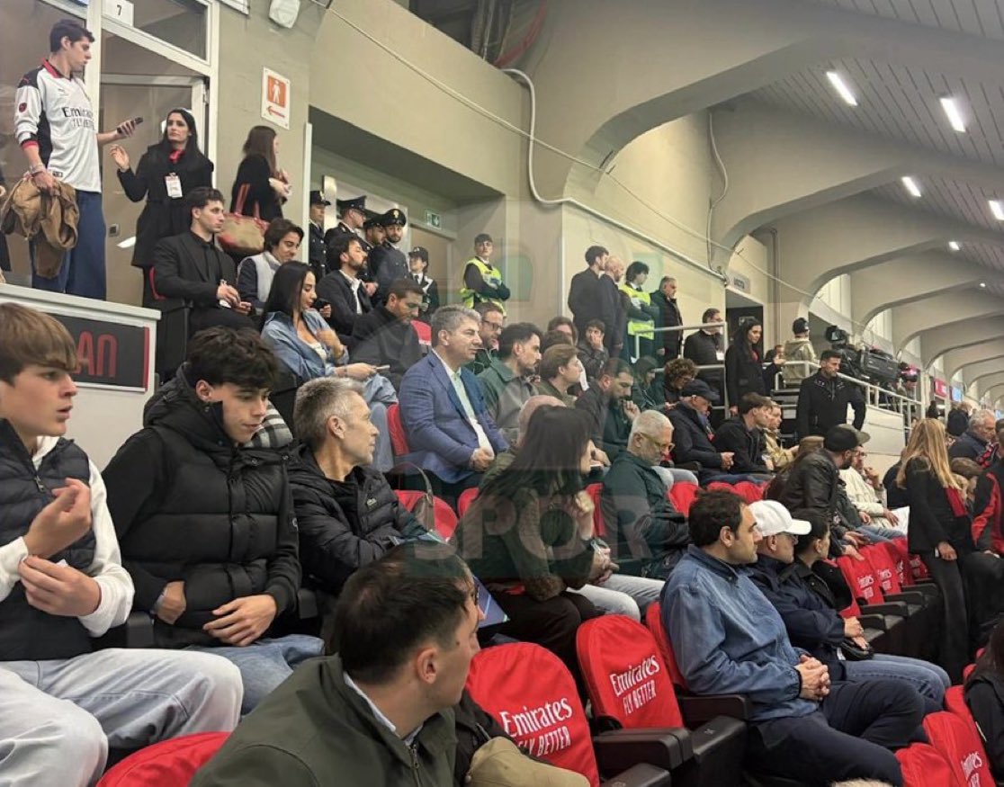 As Marca tweet media