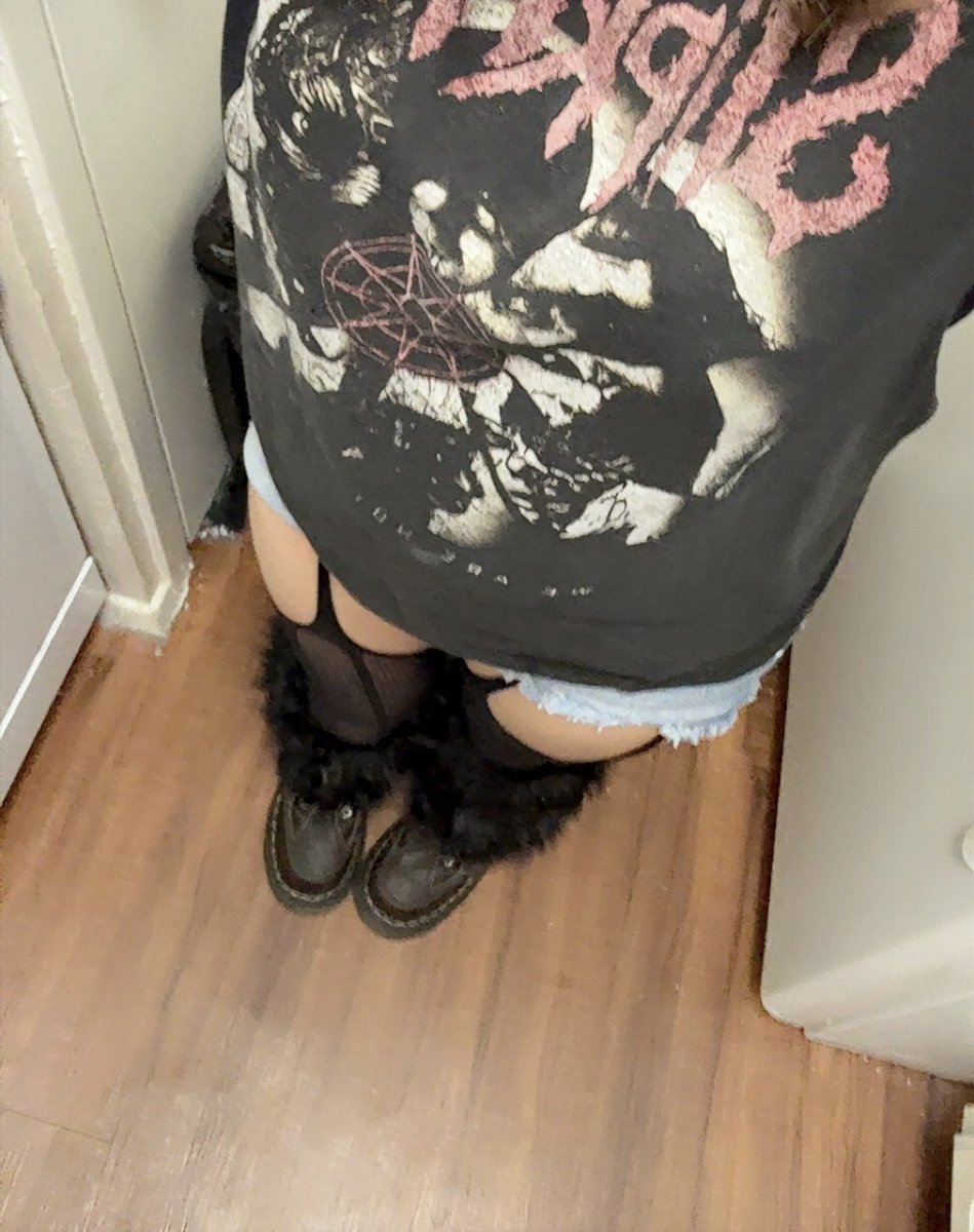Yui 🛸 tweet media