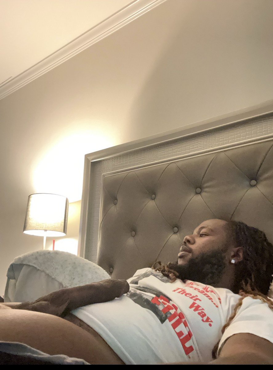 longstroket0n3's tweet photo. Come sit on it https://t.co/kfmO2I3B1x