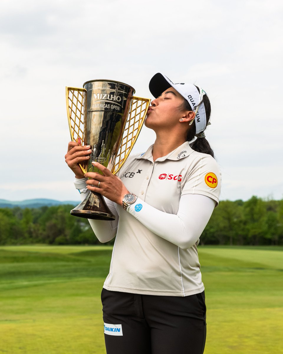 LPGA's tweet photo. Second win of the season sealed with a kiss 💌 https://t.co/Jm6nfLYejT
