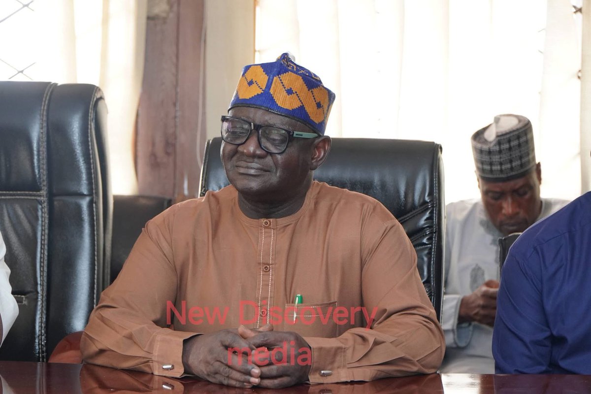 This is Engr. Fom Dalyop Chollom, representing the Barkin Ladi/Riyom Federal Constituency. 

He was elected under LP platform in 2023, massively supported by Obidient Movement. 

In December 2024, he defected from LP to APC, hoping to secure a return ticket. 

He betrayed us.