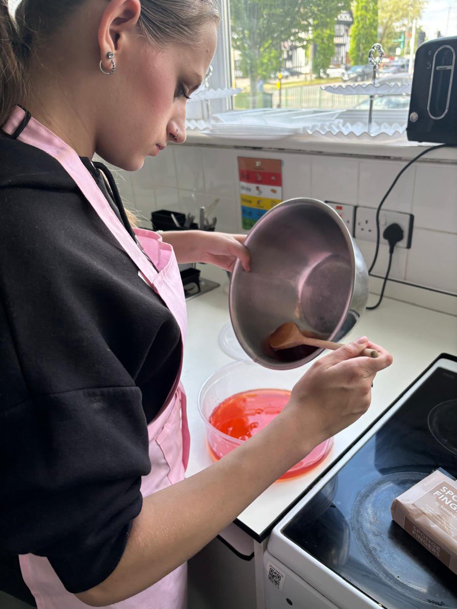 EdgeNorthfield's tweet photo. Some tantalising trifles being made this week…we tried to come up with a trifle pun for this post but my vocabulary “desserted” me! #terriblejoke #whereeveryonebelongs https://t.co/EjluElZK0K