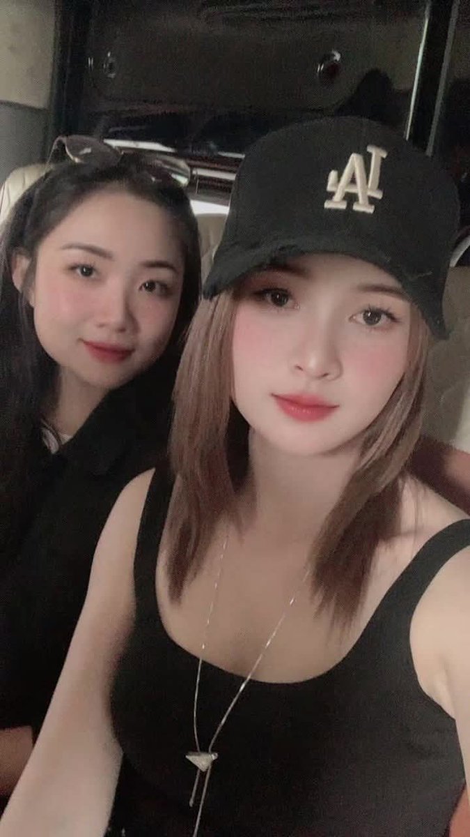luanhtun15's tweet photo. https://t.co/bj8UdYSWtA https://t.co/qAELg0i12H
