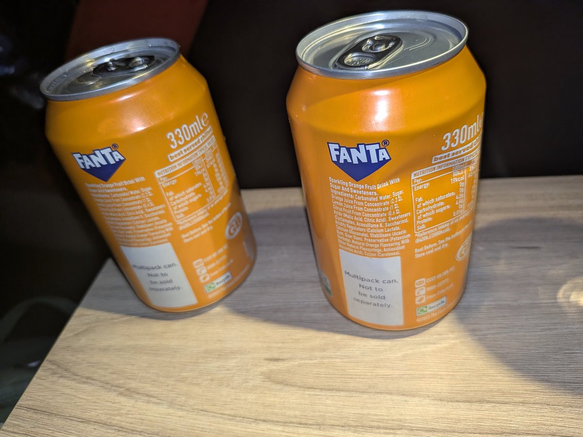 Adam_LS05's tweet photo. @fanta Hi Fanta, both of these cans come from the same multipack, however one sounds nearly empty and is lighter as if it hasn't been filled properly before being sealed, I have attached a video to show the difference and images to show they're both fully sealed. Thanks https://t.co/YbY5BNOiem