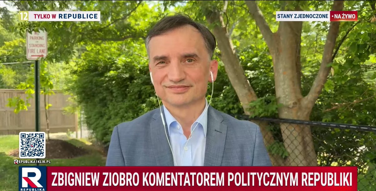 Artur E. Dziambor tweet media