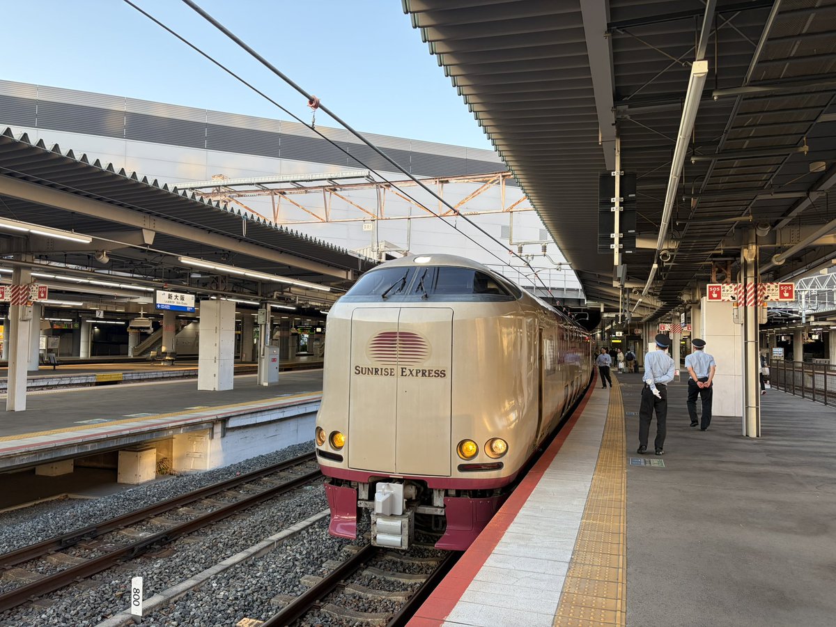 B5N2_'s tweet photo. サンライズ途中駅打ち切り初めてだ。俺は今日休みなので問題なし https://t.co/zpcjMyWsRu