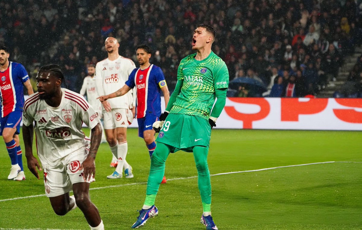 عبدالله | PSG tweet media
