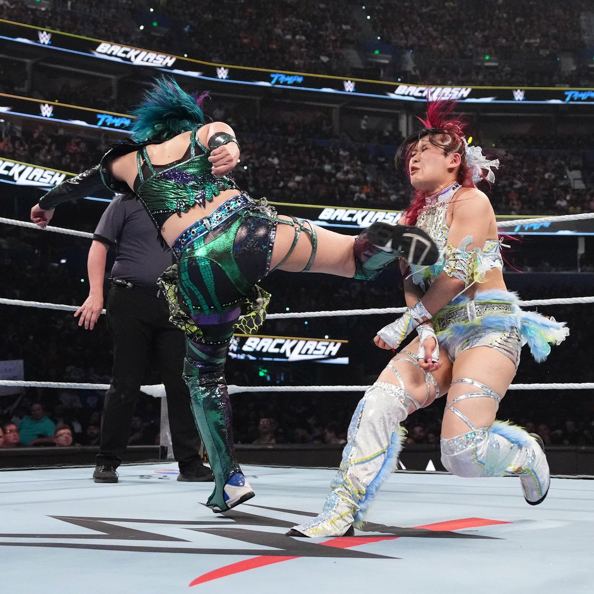 Wrestle Court tweet media