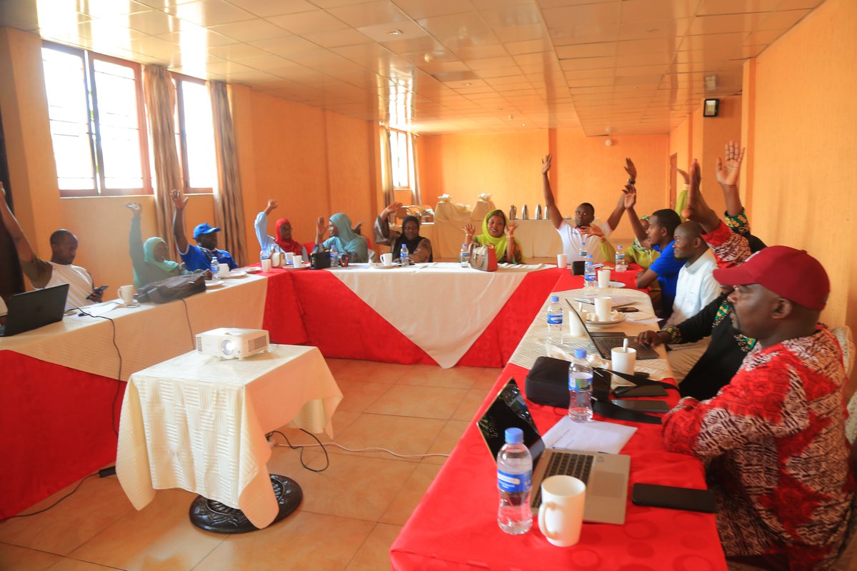 Alamalrwanda's tweet photo. Today, Al Amal held an extraordinary General Assembly to review and harmonize organizational functioning and statutes in line with Law N°58/2024 (20/06/2024) governing NGOs, particularly Article 21. All members reviewed and signed the harmonized Statute, reaffirming compliance. https://t.co/2KGvV5AHHG