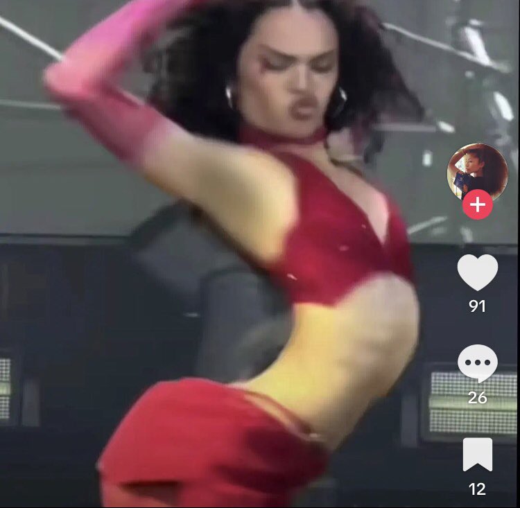 Honest sophia stan🖤 tweet media