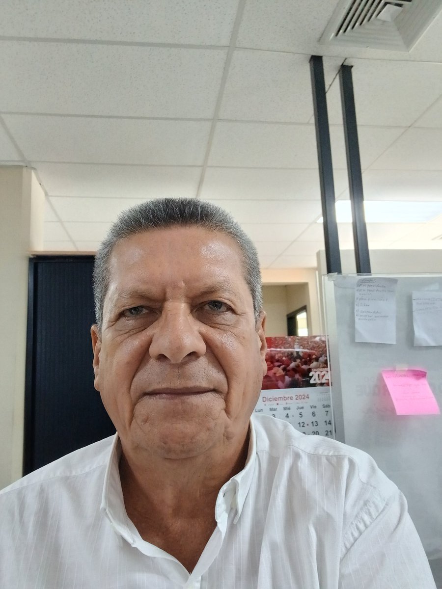 Eulogio_ChavezD's tweet photo. En el Congreso Nacional hay 84 diputados nuevos, ¿ hay alguna diferencia con los que no llegaron ? ¿ ó hay mucha ignorancia legislativa? https://t.co/o0npgFOiF6