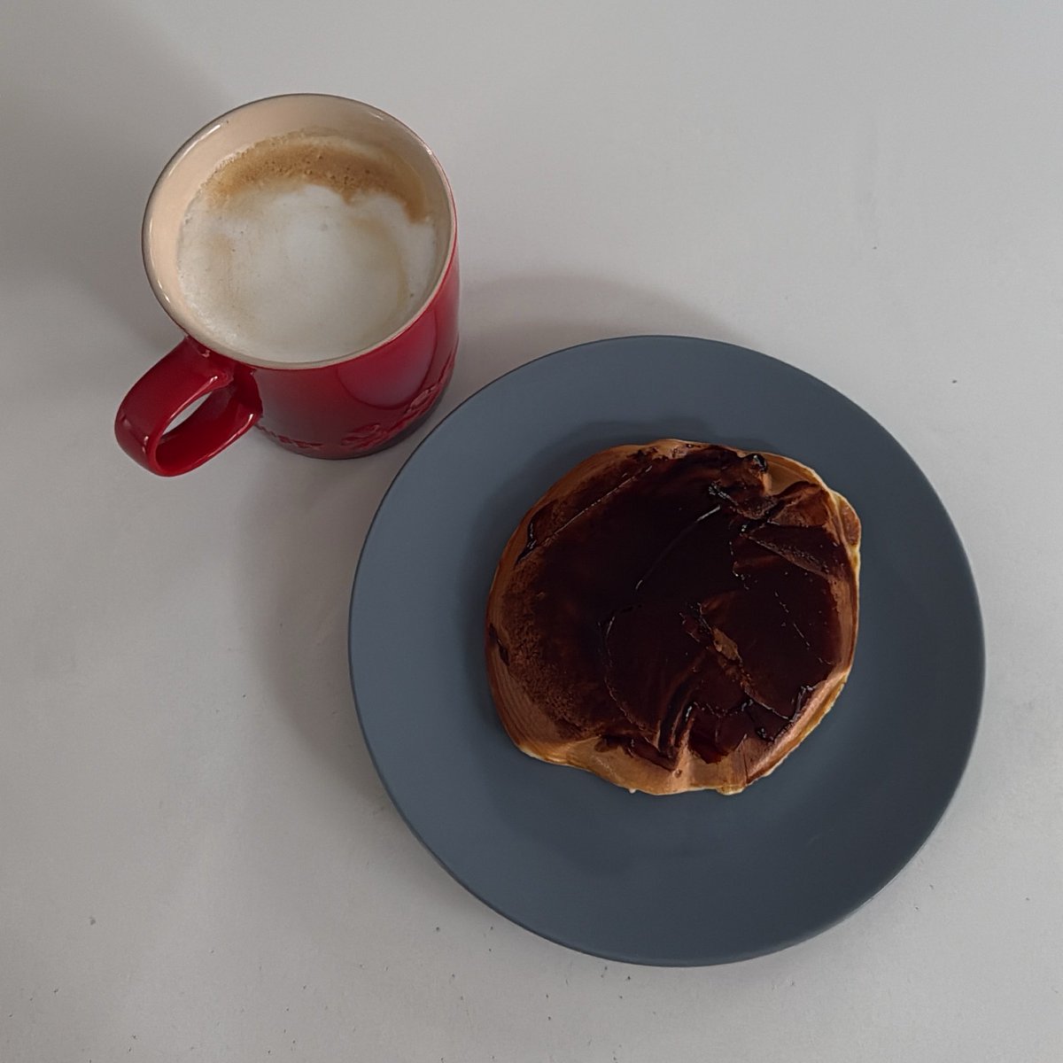 TeedsTV's tweet photo. Yep! I’m still here. Here to remind you that the best pancake topping is, and always will be…VEGEMITE 🇦🇺 https://t.co/tqQjznRkkD