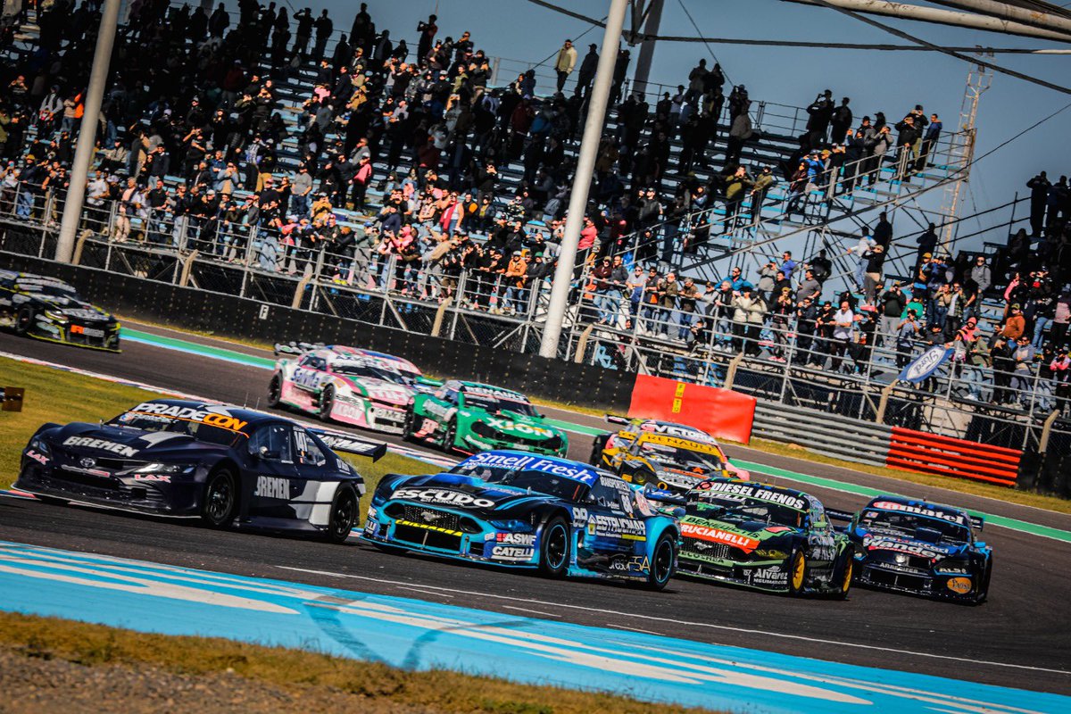 ntrosset's tweet photo. P16 en la final del #TCenTermasdeRíoHondo 🏁

Fue una carrera difícil para el Mustang donde fue más mantenerse y defenderse que poder atacar.

De todos modos sumamos buenos puntos y seguimos recolectando información para lo que viene 💪🏼 https://t.co/nPkHuWWtxy