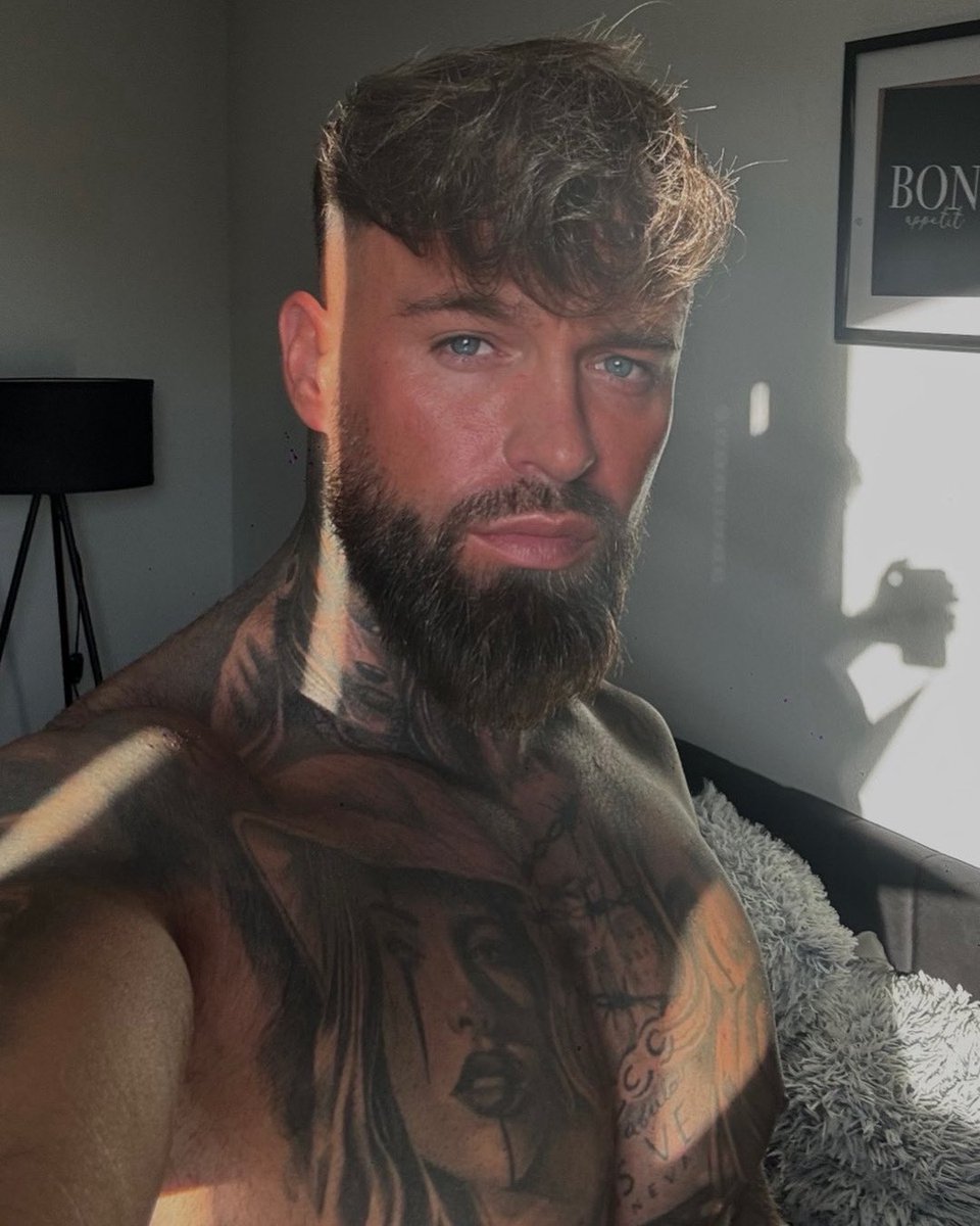 nicolittek_'s tweet photo. “I want your hands on me and your mind obsessed with me.” https://t.co/DX8q7Bq6BA