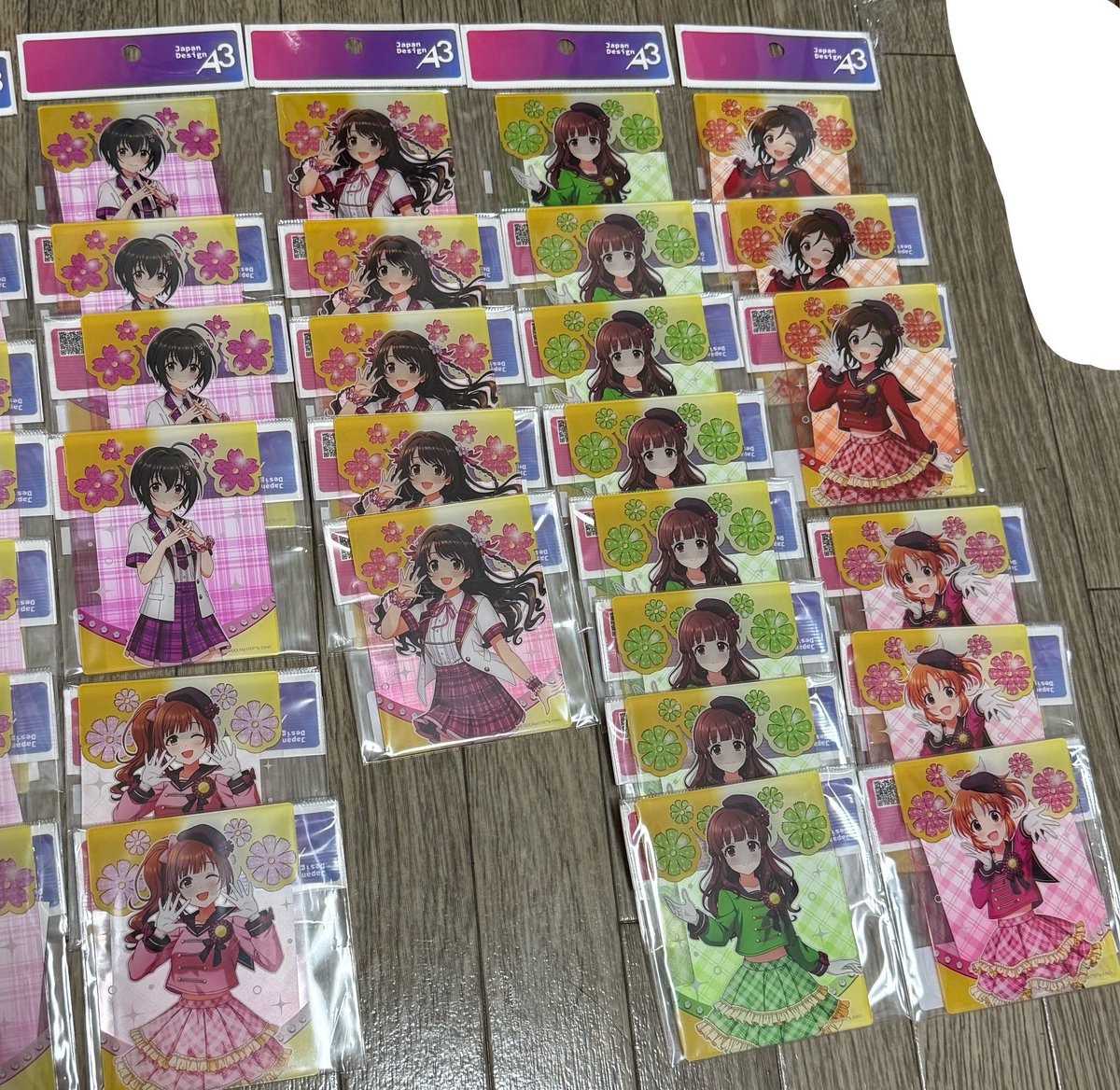 交換/譲渡】シンデレラガールズ デレマス 有楽町マルイ 缶バッジ
