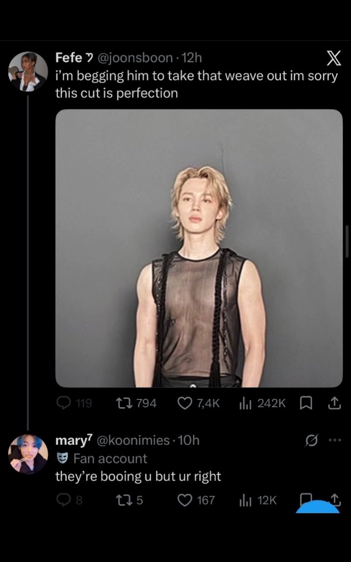 My2SeaOtters's tweet photo. This little slag getting thousands of likes from fakemys, saying Jimin should remove his extensions.
(And that stupid tkkr always at the scene)

B!tch we know y'all have been losing sleep since Gwanghwamun, asking yourselves why your fave didn't do it first.
And he knows it too. https://t.co/dWp4PpBfiD