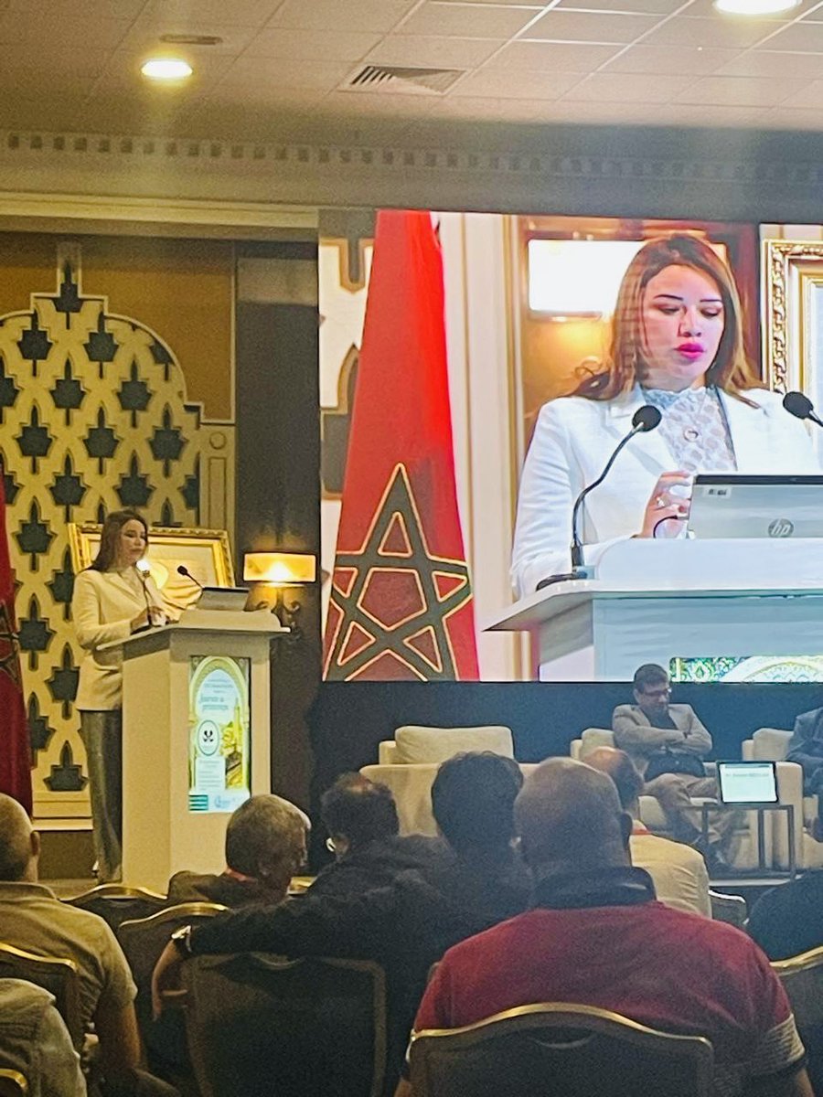 karima_oualla's tweet photo. Delighted to have participated in the #ASUUF conference and to present the lastest GU cancers highlights
Sincere thanks to the organizing committee from urology department of our university
@MellasSoufiane
#Oncourology
#Morocco https://t.co/XUwVe57pIJ