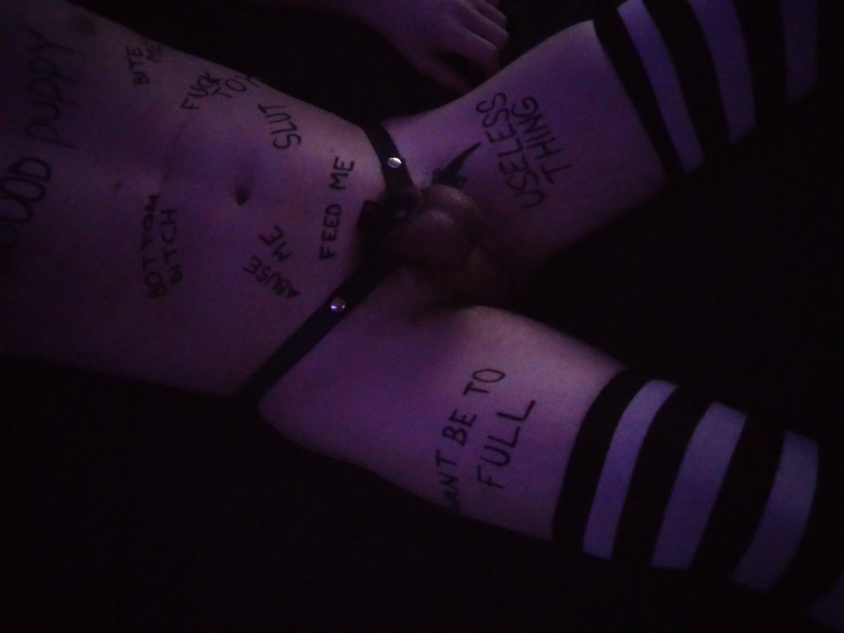 BetelgeuseAVT's tweet photo. He picked the words, I took the pictures.
#Femboy #NSFW #BodyWriting #BodyMark #Puppyplay #Petplay https://t.co/C5PmVuvwW8