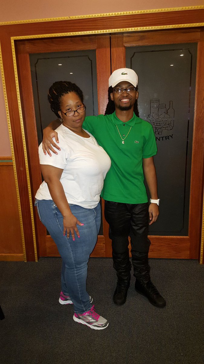 Ridgel19's tweet photo. Happy Mother's Day Mom ❤️🌹⚘️🥀 Even Though We've Had Our Ups And Downs And Have Been Through Alot Together I Want You To Know That I Appreciate Everything You Do For Me. Also I Want To Thank God For You Being In My Life. Hope That You Enjoy Your Day Love❤️ ❣️💓You. https://t.co/86xf8pNJzc
