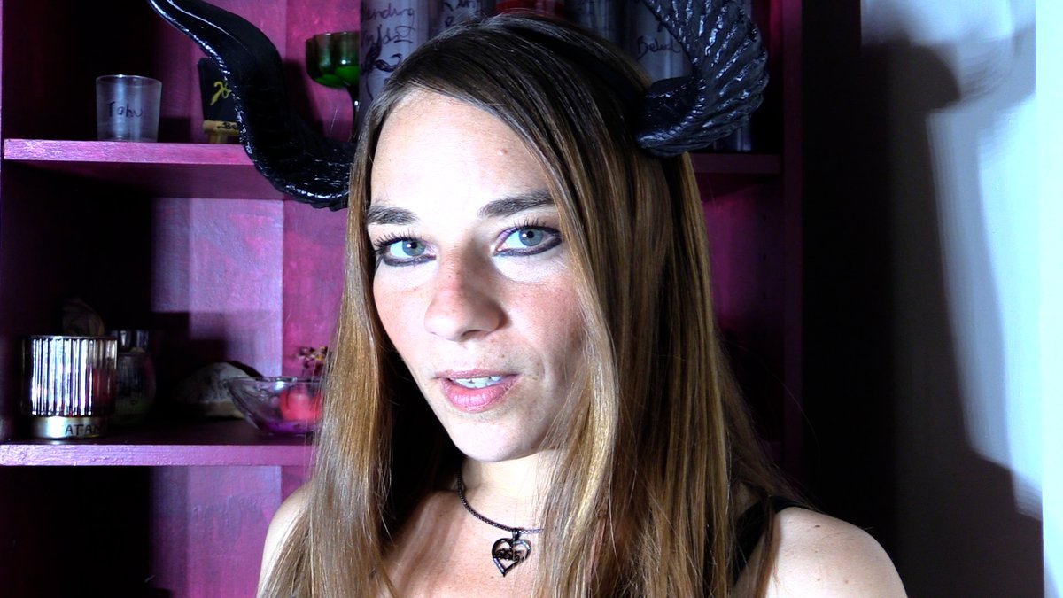 Lady Avena tweet media
