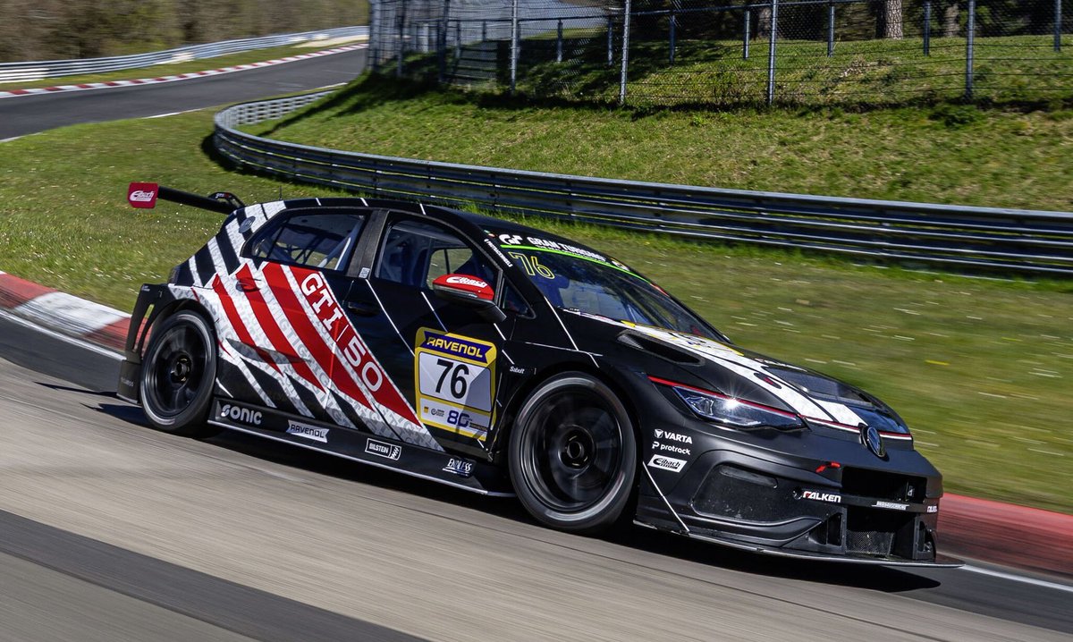 VWゴルフGTIに「クラブスポーツ 24h」、397馬力＋軽量化仕様に進化
