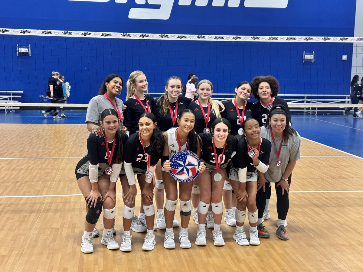 AlamoVB's tweet photo. Alamo 14 G2 brings home 2nd Place at Regionals! So proud of the fight, heart, and teamwork these girls showed all weekend long. They competed hard every match, continued growing as players throughout the tournament, and represented our club so well. 🏐❤️ https://t.co/AuIKLK0mwT