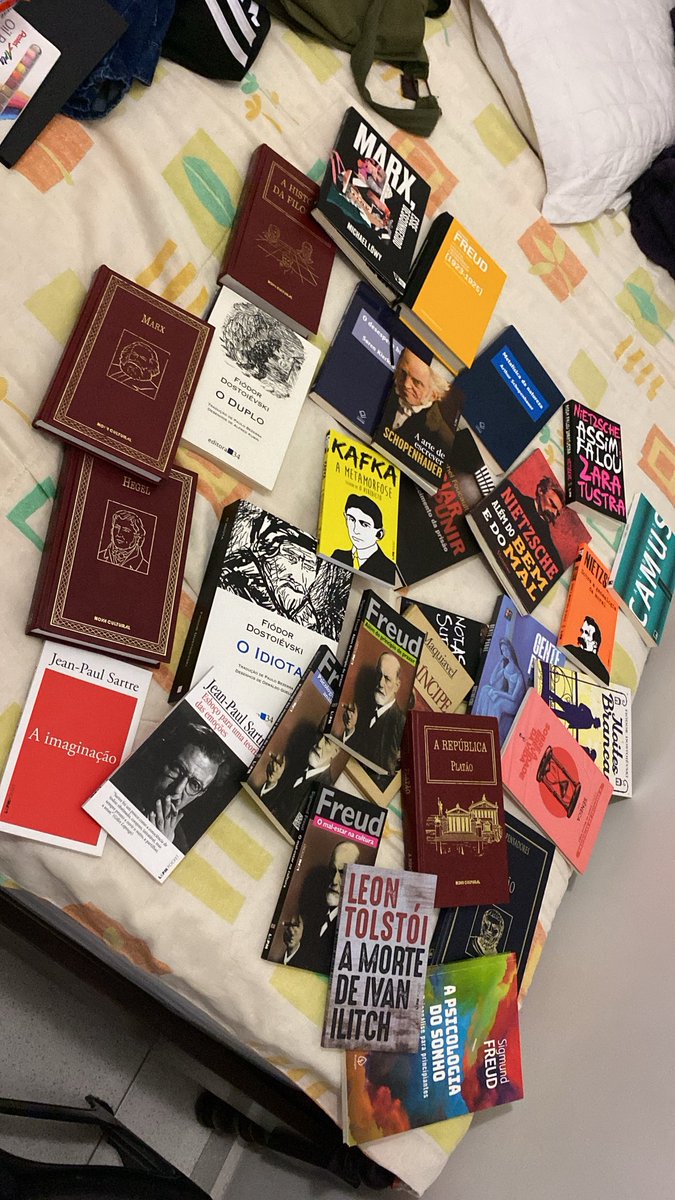 vn φ ☭ tweet media