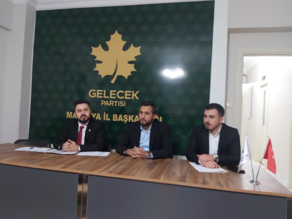 mhmetkin's tweet photo. Benim için Malatya en sevdiğim İl Başkanlığı Teşkilatına ve Binasına sahip olan şehirdi. Ahmet Uçkun ve Semih Aksoy başarılı İl Başkanlarımızdı. Malatya’nın misafirperverliği de çok özeldi. Defalarca kez gittik. Orada bir şeyler iyi olmalıydı. https://t.co/b37Nzd9cBW