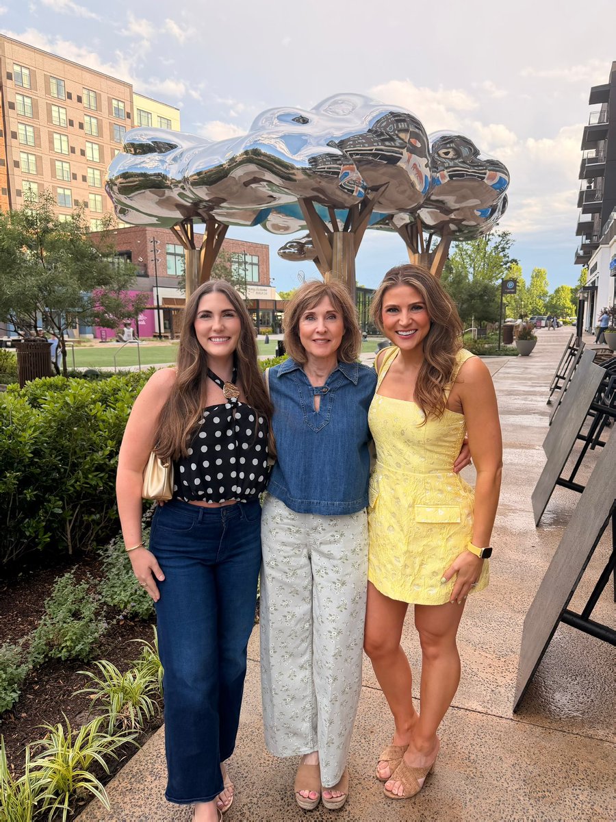 DevinVTrachman's tweet photo. My kinda Mother’s Day weekend ♥️ https://t.co/ZjjlAM6BWF