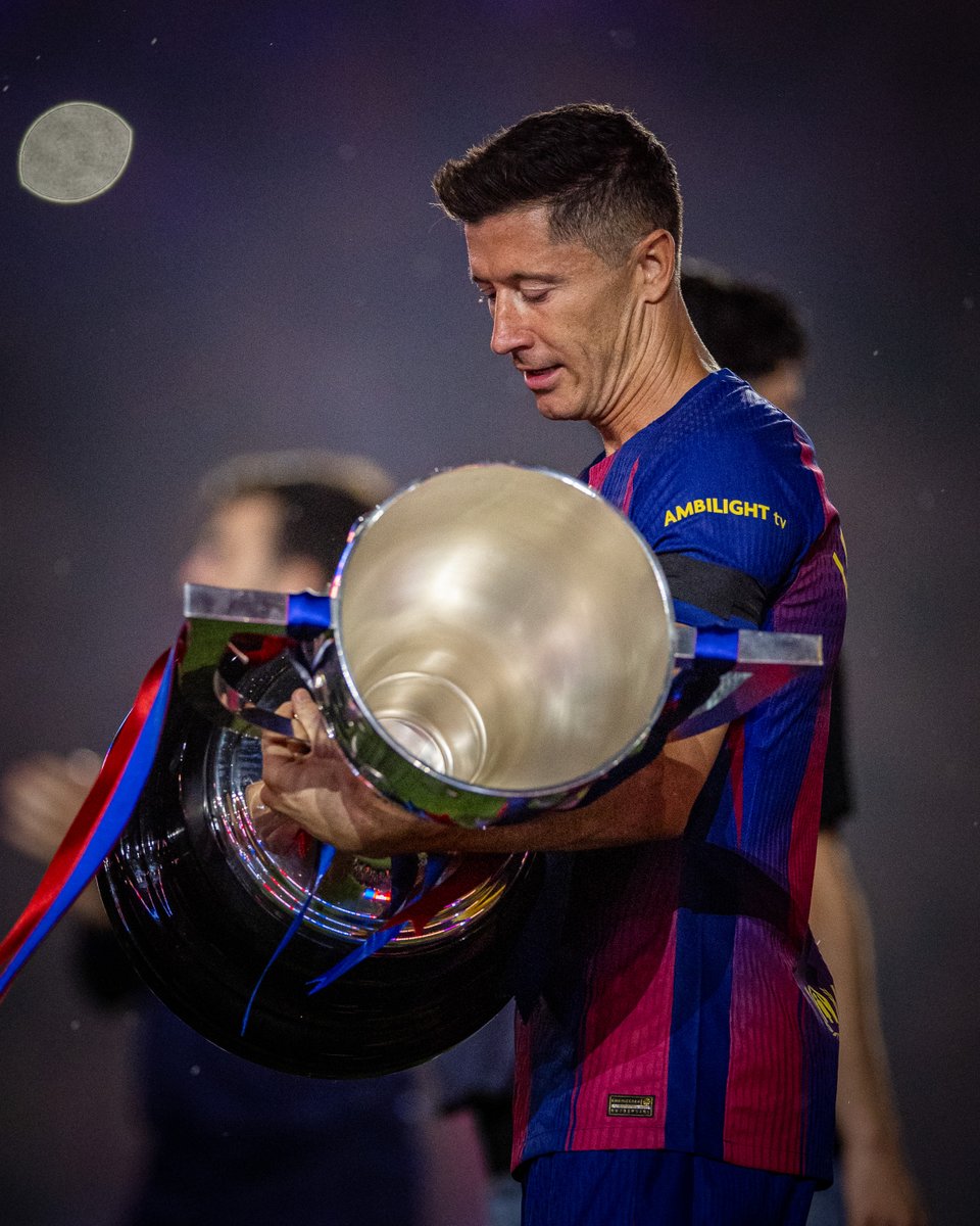 La tercera Liga de Lewy. 
3 de 4 desde su fichaje. 
Histórico 💙❤️