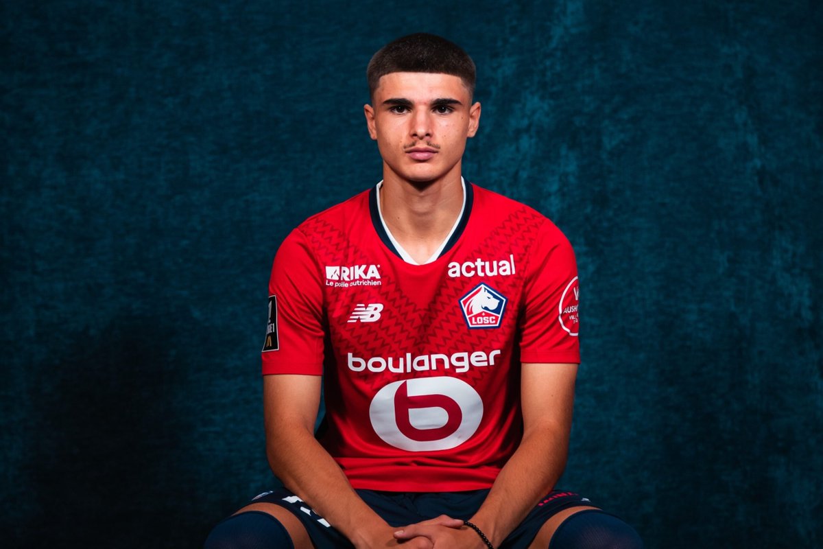 SergioR15634513's tweet photo. 🚨💰 El Atlético de Madrid mueve ficha por Matías Fernández-Pardo.

El conjunto rojiblanco ha presentado una primera oferta formal de 40M€ al Lille por el delantero belga.

El club francés pide 60M. Hay distancia, pero el interés de Simeone es total. Arsenal y City al acecho. https://t.co/NogaAoMRR7