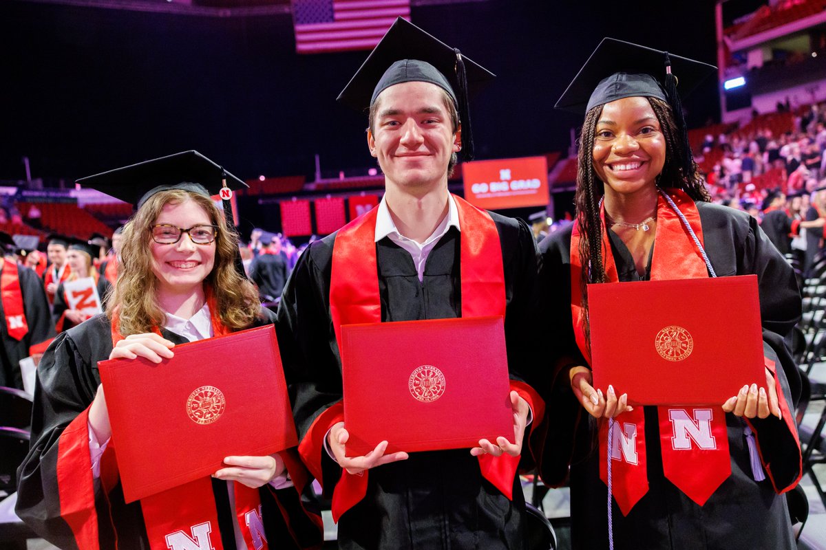 NebToday's tweet photo. Congratulations to our UComm interns — Shelby, Hamilton and Jazlynn — who graduated yesterday. Thanks for all your hard work! #Nebraska #UNL #LNK @Unl_CoJMC https://t.co/GL6A49MhVn