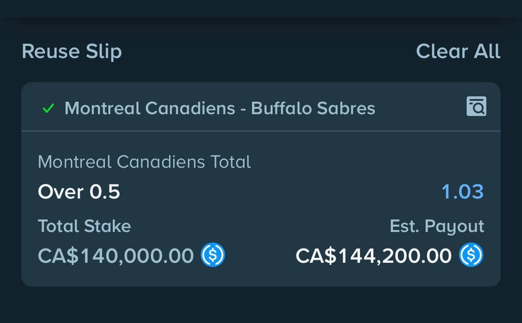 SportsKingPing's tweet photo. Free $4,200 on the ground! 😮‍💨 💰 

https://t.co/Jrrbe2Qc1K https://t.co/y0zqOJoeb4