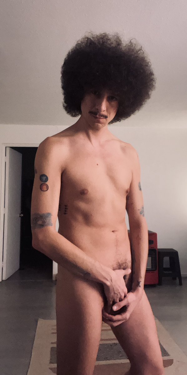 El resto de la sesión en: onlyfans.com/PutiPabli
