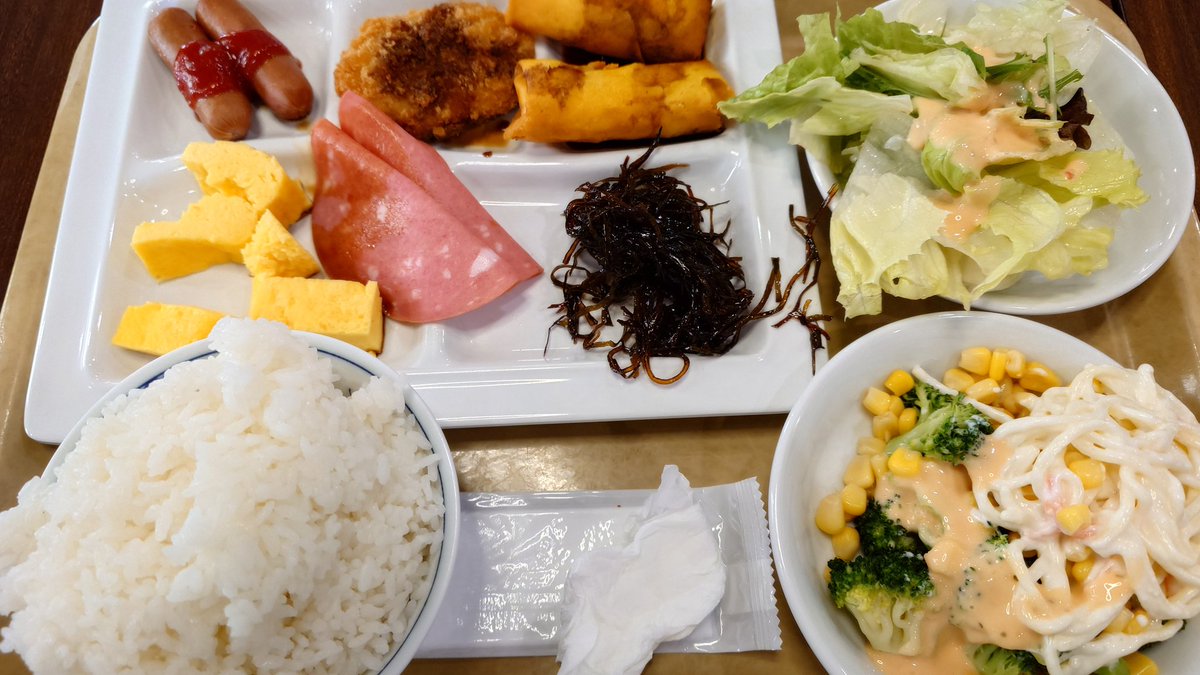 kazu1200_SR's tweet photo. おはようございます。
いつもの様に朝から食べ切れない程の飯を食い、またひと寝入りします。
今日も良い天気ですよ。
#FZRミーティング #FCOJ #YAMAHA #YAMAHAバイク #FZR #FZR1000 #3GM #FZRだから https://t.co/cgldLxFjaD