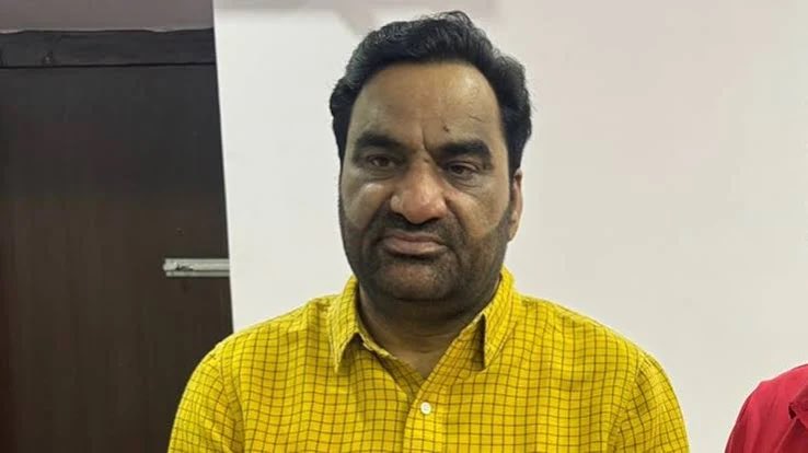 chauhan_yo65's tweet photo. @Kanishk_jat Most famous jat 
1. Social activist 
2. Politician 
3. Cricketer 
4. Wrestler 

Sab gola 🤣 https://t.co/nt0kv7muvG