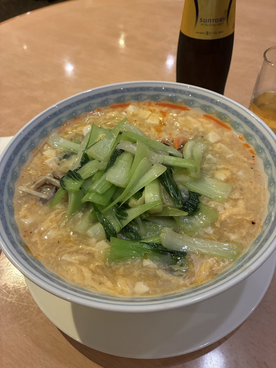 gajumarurenta's tweet photo. 連日連夜の“舜天”さん♪

そこでオススメの一品をご紹介

〜麺紀行〜
金アグー豚のやみつき汁なし担々麺🍜

これはマジでうまい😋

どれも美味しいんだけど🤤僕の中で久々の大ヒット👍

4月からの新商品との事✨

他にも贅沢飲茶食べ放題もやってるよー

良かったら皆様もどうぞ🍀

#担々麺 
#杏仁豆腐
#飲茶 
#チャーハン 
#酸辣湯麺 
@doubletreeshuri