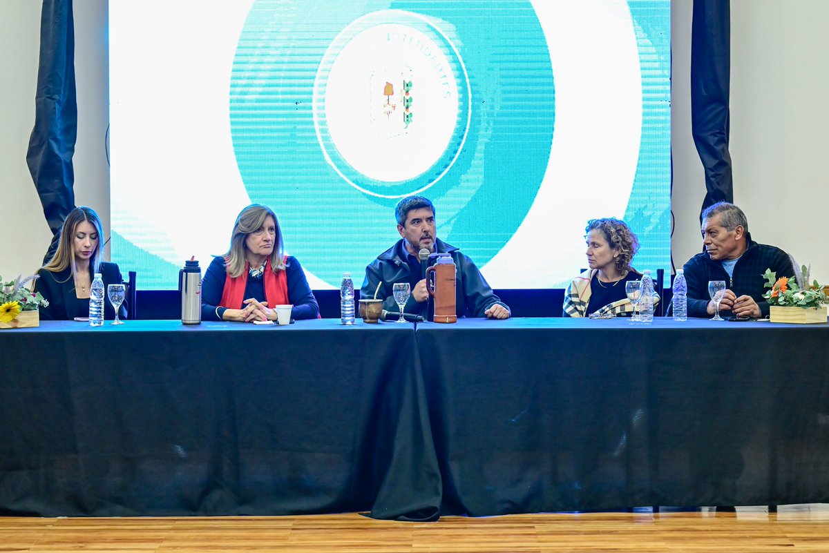 caceresergio's tweet photo. En Villaguay participamos del encuentro de la Liga de Intendentes Justicialistas y la Liga de Concejales Justicialistas.

Un espacio para debatir, escuchar y construir una agenda común pensando en el presente y el futuro de nuestras ciudades y de Entre Ríos. ✌🏼 https://t.co/tjkPtgKG5j
