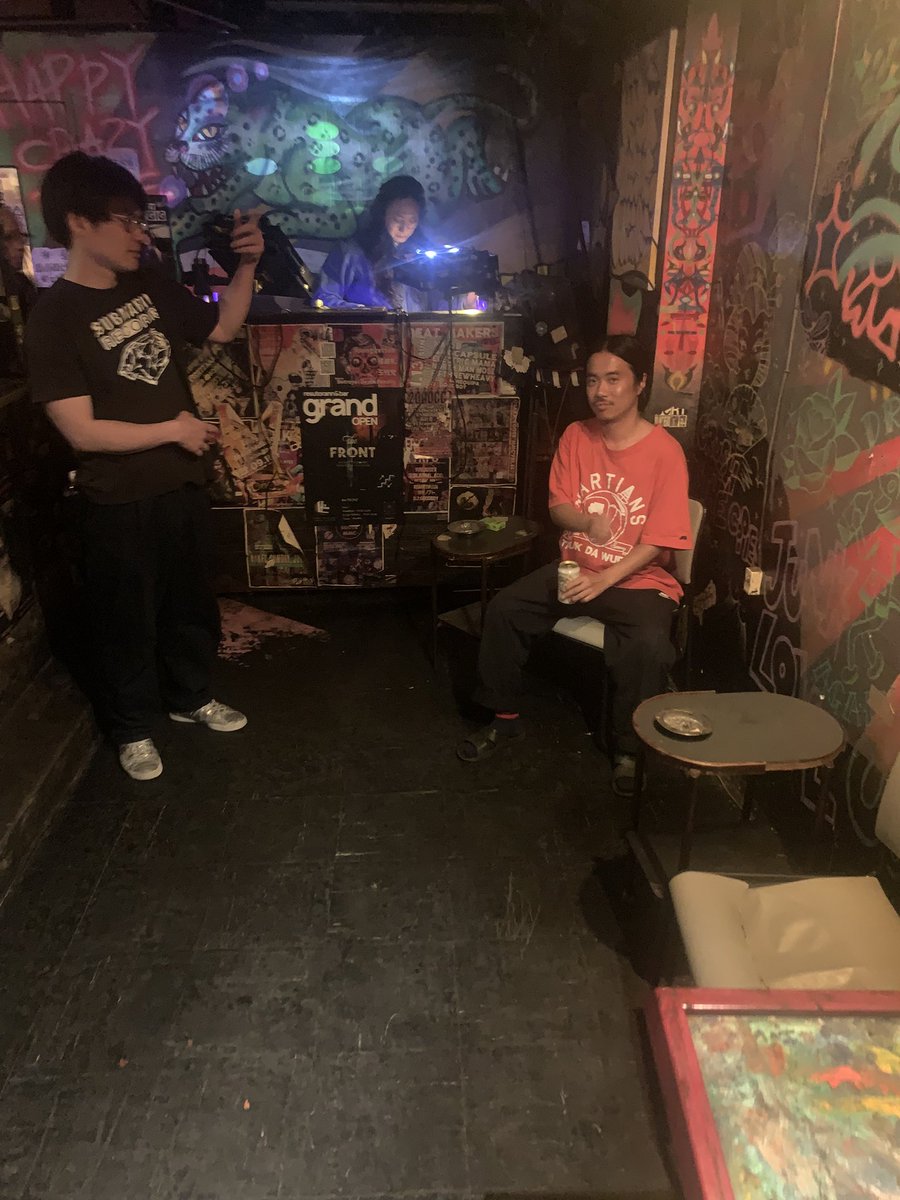 mitsupunn_320's tweet photo. 20260509極楽天獄　わだすいっぱい口出ししまして共同企画な感じ。やっとツアーが終わった様な　ほっ

次の日アナーキー行こうかと思ったけど爆睡しちゃったYO

素晴らしい瞬間、凄い集中力をいっぱい感じた

みなさんありがとう🫰チェありがとう🫰 https://t.co/gMDO2Hu0jg