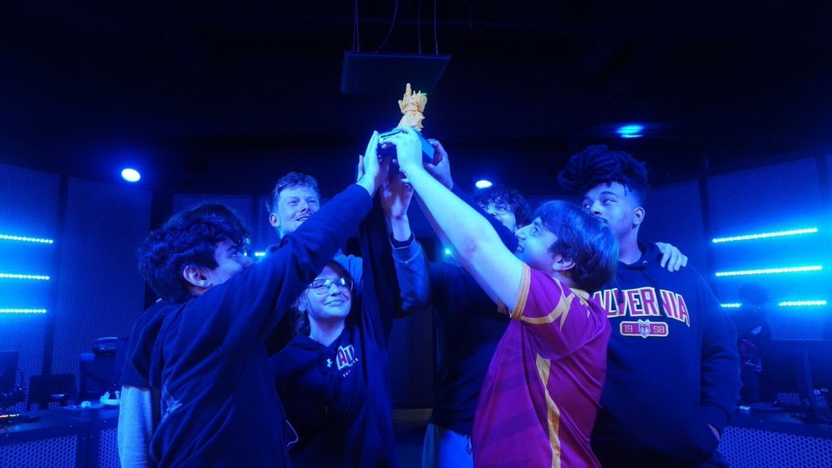 MS_Gusty's tweet photo. This Alvernia squad always beat expectations. Always pushing ourselves to be better everyday, and because of that we made history for our school and put them on the map in collegiate esports. I'll miss competing at LANs. The future of Alvernia Esports is in good hands. https://t.co/cHyflntSX2
