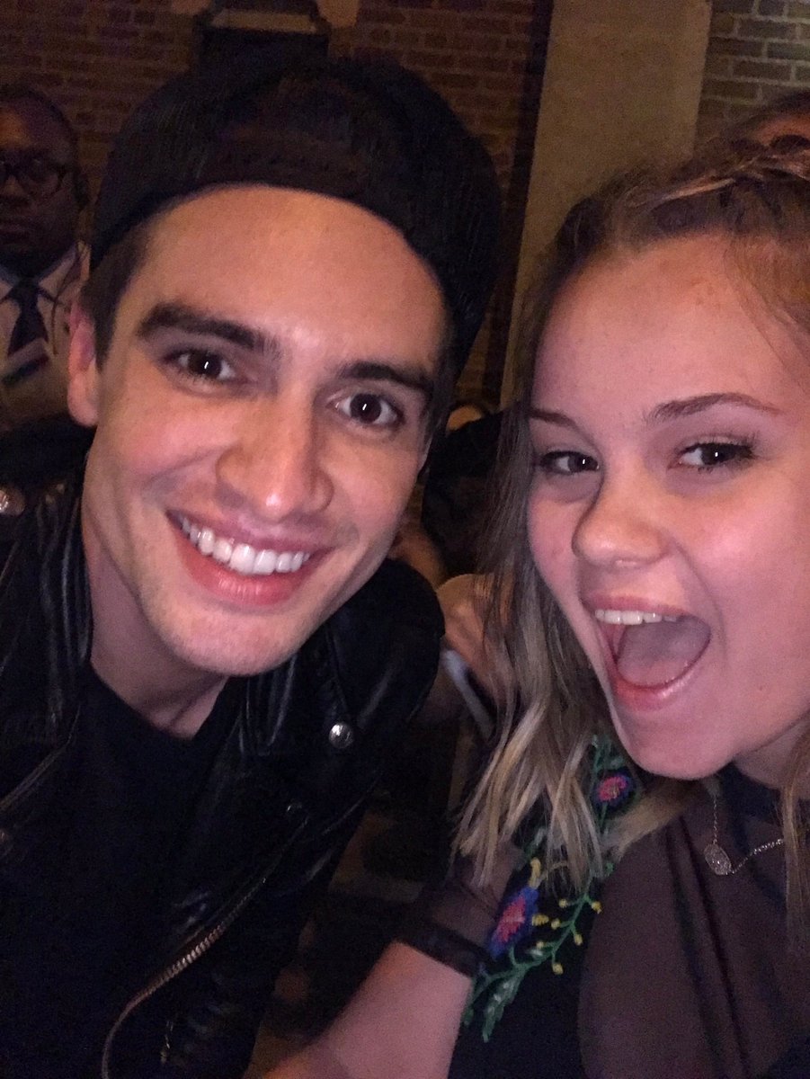 roy✨brendon mullet lover tweet media