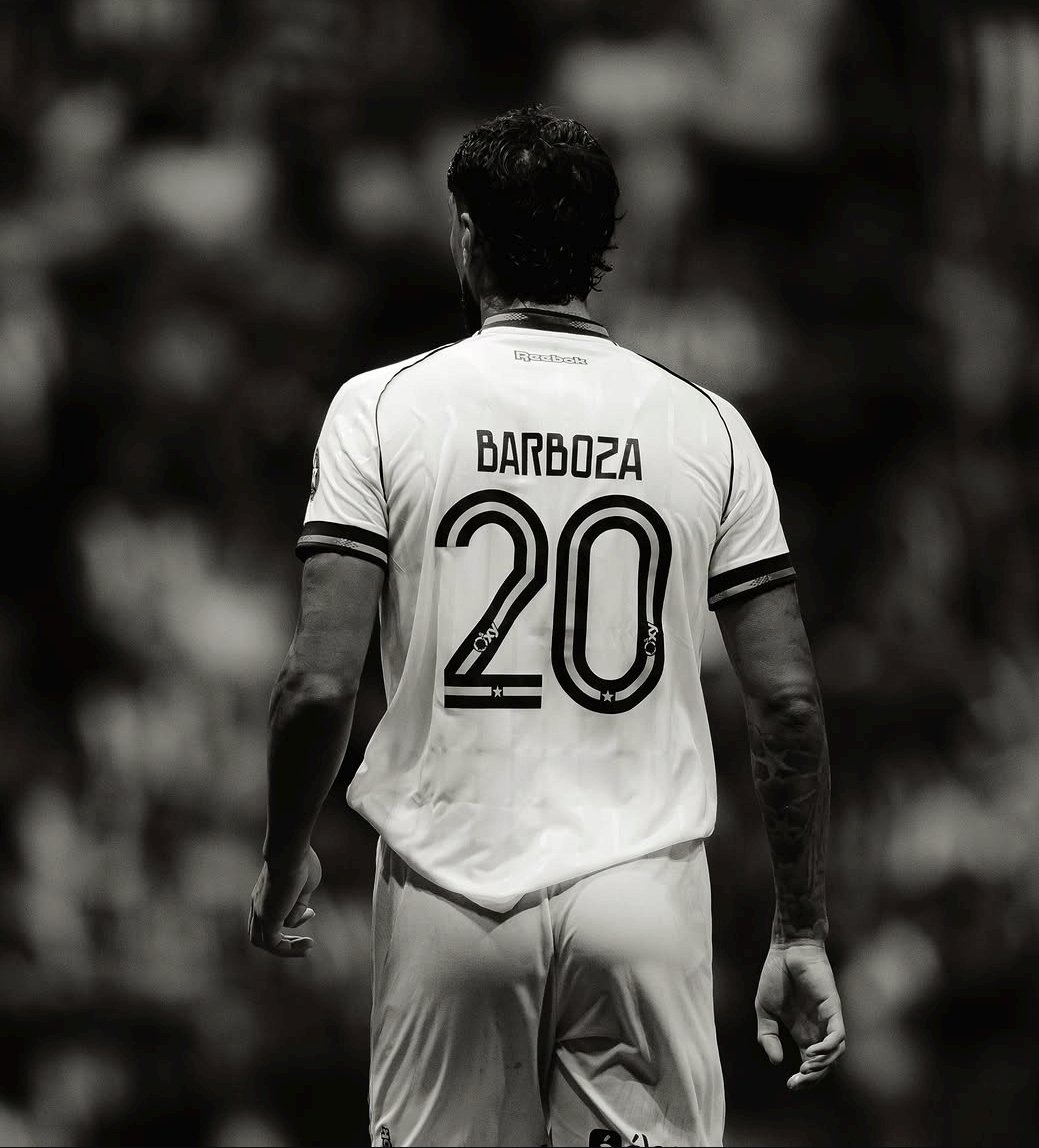 SoccerButtsArg tweet media