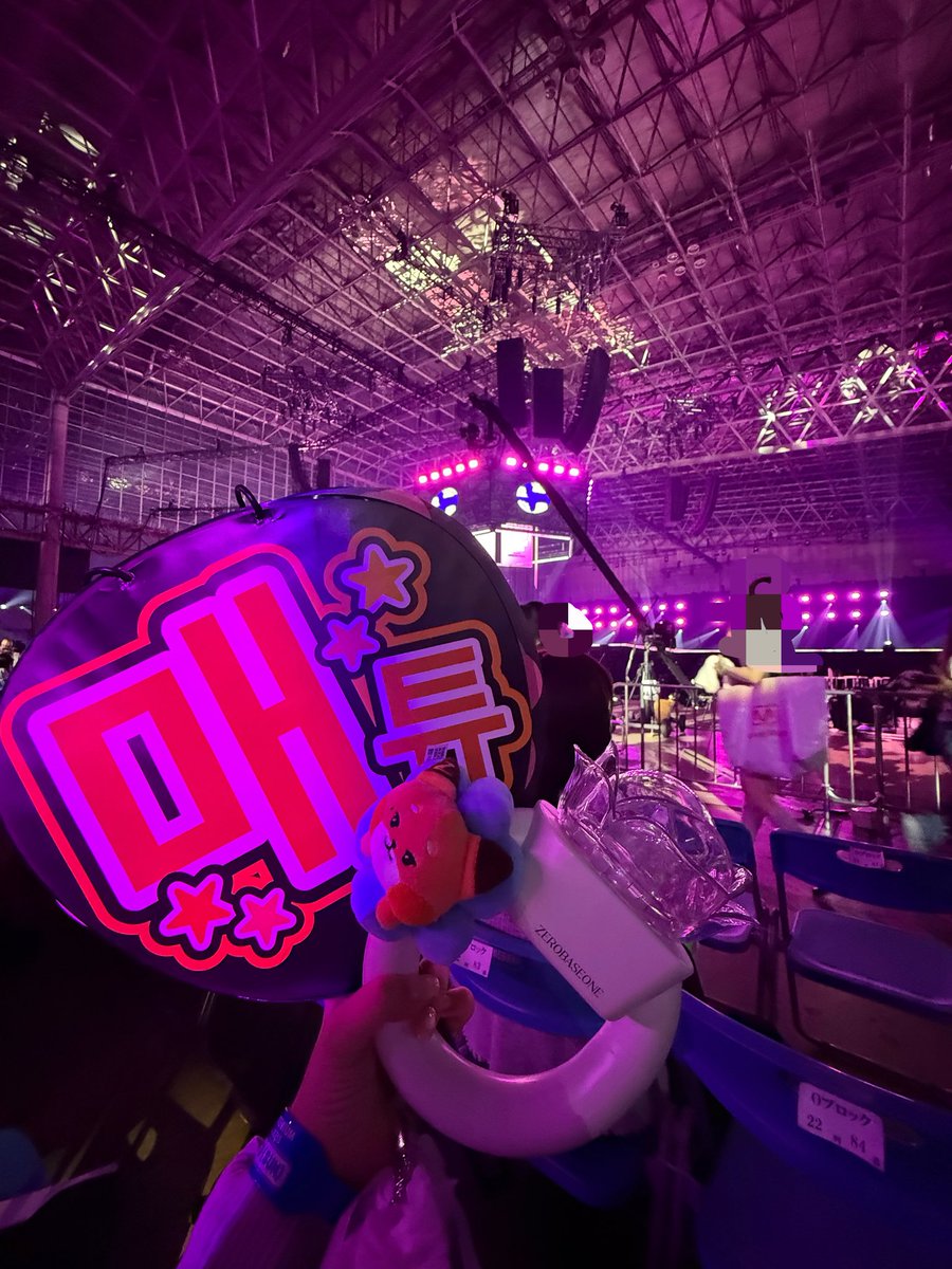 kn__pm's tweet photo. 昨日が最高すぎて現実辛い🥲
本日もメテュに会うために労働します😭 https://t.co/LMXDrHhZyJ